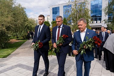 Увековечен в бронзе